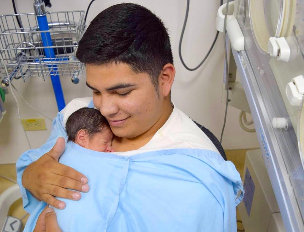 PROMUEVE HOSPITAL MATERNO INFANTIL DE MEXICALI MÉTODO MAMÁ-PAPÁ CANGURO POR SUS MÚLTIPLES BENEFICIOS 2